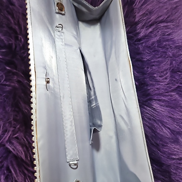 Silver Bag, OS - Picture 6 of 10